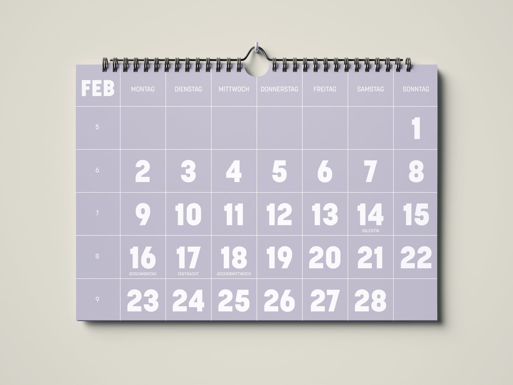 Kalender 2026: Bild eines Wandkalenders in Querformat DIN A4. Der Kalender ist minimalistisch. Jedes Kalenderblatt hat eine monatstypische Farbgebung auf weißer Schrift. Hier ist das Kalenderblatt von Januar zu sehen in der Farbe helles lavendel lila.