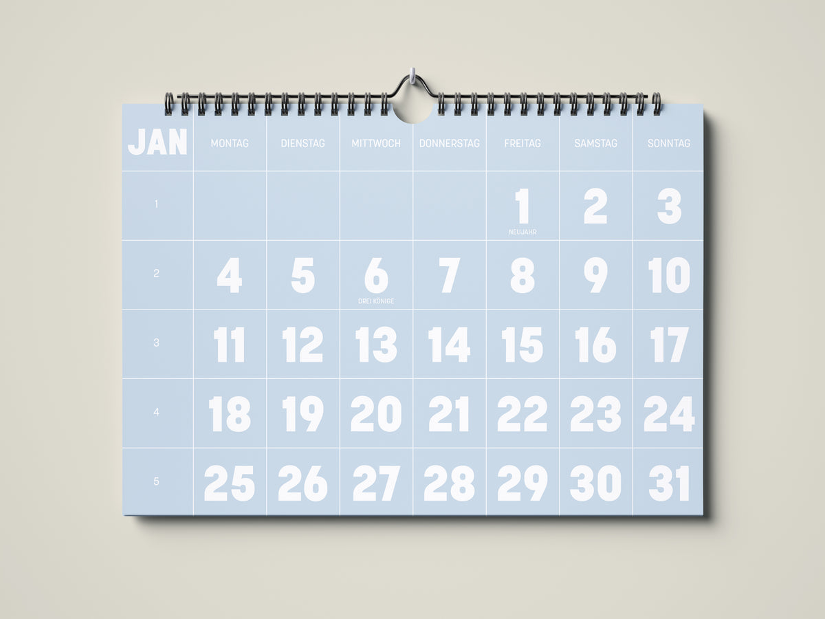 Kalender 2027: Bild eines Wandkalenders in Querformat DIN A4. Der Kalender ist minimalistisch. Jedes Kalenderblatt hat eine monatstypische Farbgebung auf weißer Schrift. Hier ist das Kalenderblatt von Januar zu sehen.
