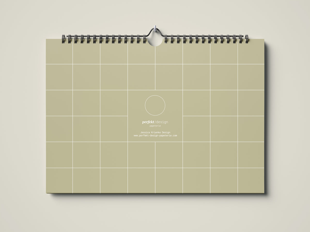 Kalender 2027: Bild eines Wandkalenders in Querformat DIN A4. Der Kalender ist minimalistisch. Jedes Kalenderblatt hat eine monatstypische Farbgebung auf weißer Schrift. Hier ist die Rückseite zu sehen.